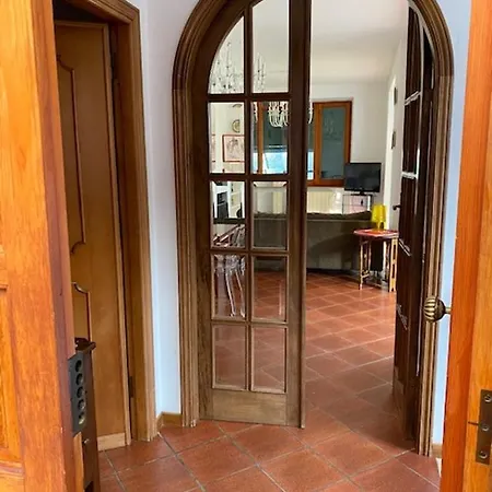 2 Bedrooms House At Lerici 500 M Away From The Beach With Sea View Enclosed Garden And Wifi Hébergement de vacances Lerici