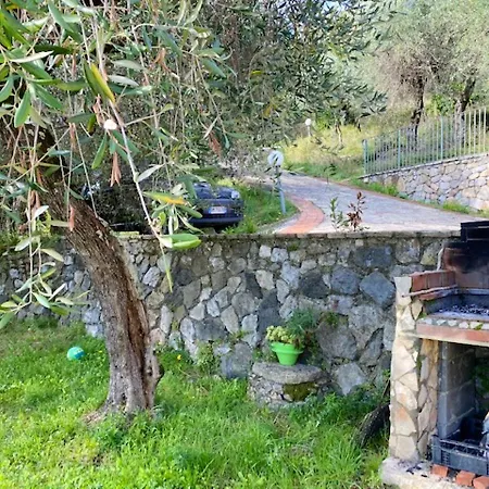 2 Bedrooms House At Lerici 500 M Away From The Beach With Sea View Enclosed Garden And Wifi Casa vacanze