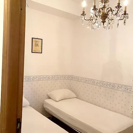 2 Bedrooms House At Lerici 500 M Away From The Beach With Sea View Enclosed Garden And Wifi Casa vacanze *